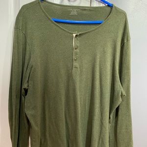 Large Club Monaco Men's long sleeve Flowy